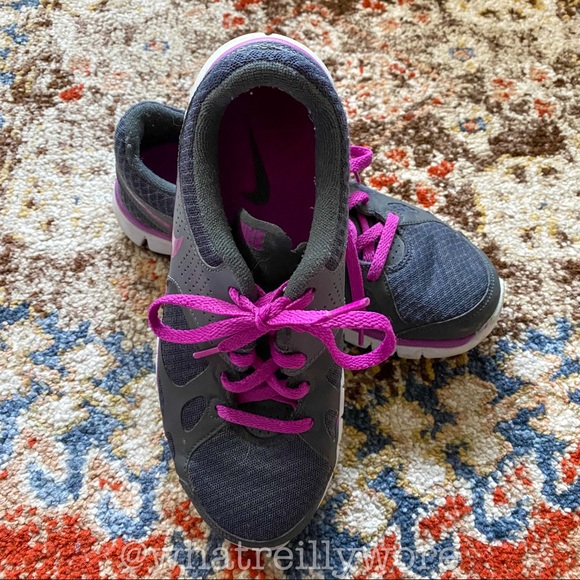 Nike Flex Running Shoes - Picture 4 of 9